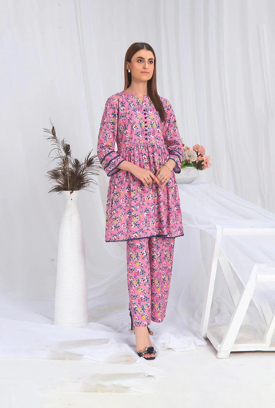 Printed 2 Pc Stitched Suit - SP 043