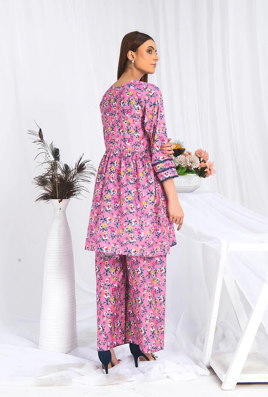 Printed 2 Pc Stitched Suit - SP 043