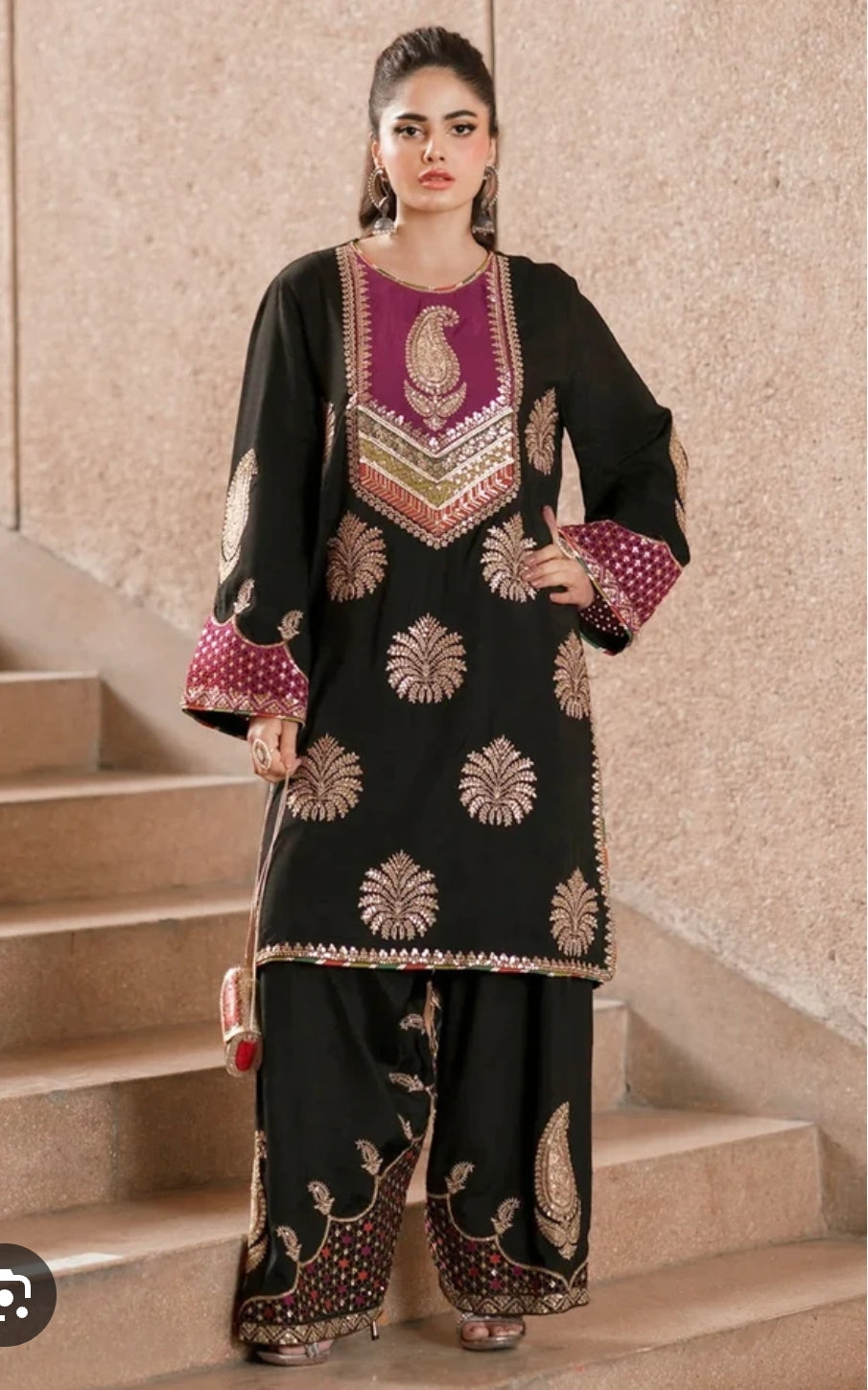 2Pc Ethnic Black with  Applic, Hit code-303