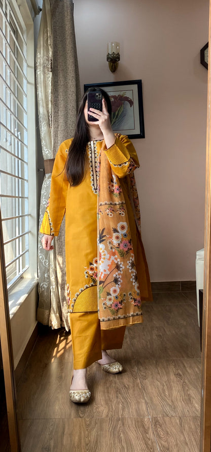 3 Piece Embroidered Cotton Lawn Stitched Dress -118