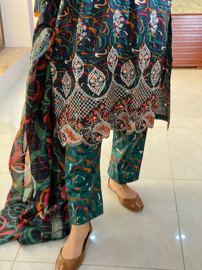 3 Piece-Embroidered Lawn Stitched Dress -121