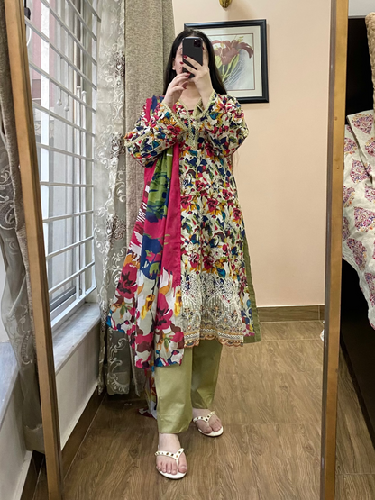 3 Piece-Embroidered Lawn Stitched Dress -127