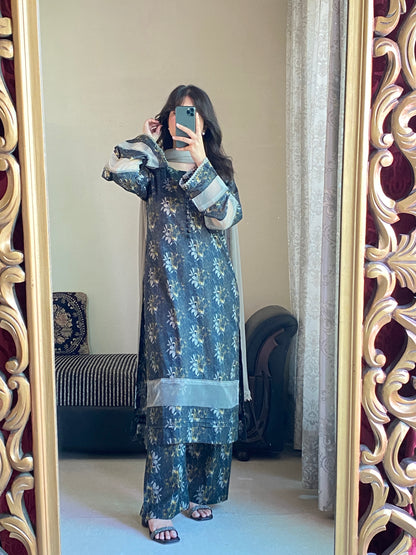 3 Piece - Lawn Printed Stitched Dress -234