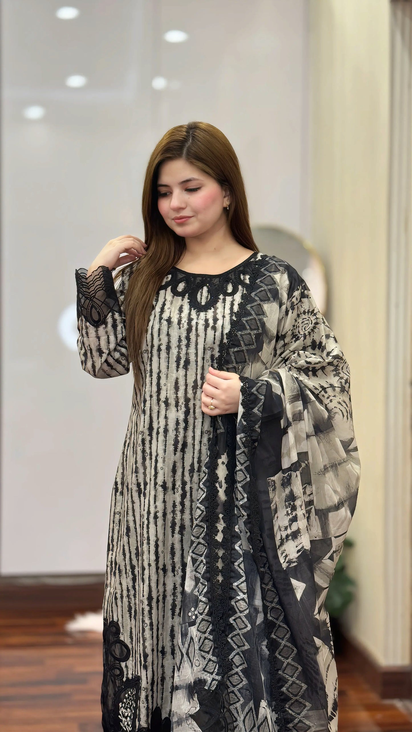 3 Piece - Embroidered Pure Lawn Suit-272