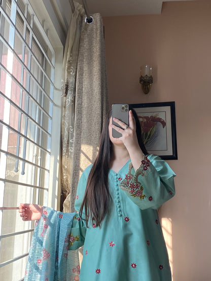 3 Piece Embroidered Lawn Stitched Dress - 115