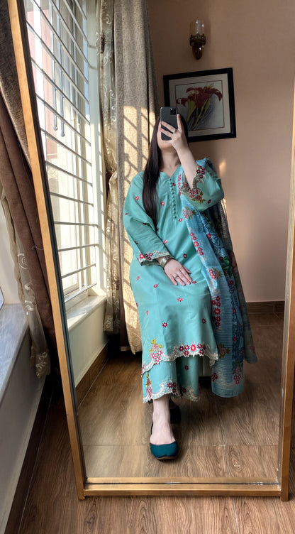 3 Piece Embroidered Lawn Stitched Dress - 115