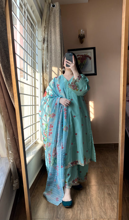 3 Piece Embroidered Lawn Stitched Dress - 115